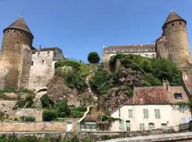 Bâtisse du pont pinard et son granit rose