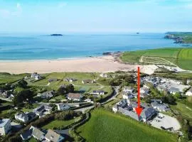 BY THE BEACH Harlyn Bay