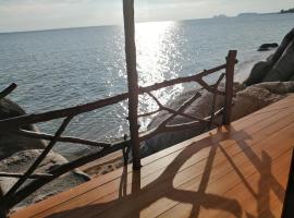 帕岸岛金滩度假酒店，位于班泰的酒店