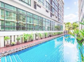 Mida Hotel Ngamwongwan - SHA Plus, hotel i Nonthaburi