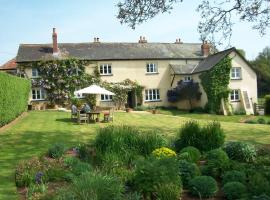 Beautiful Devon Farmhouse, готель біля визначного місця Killerton, у місті Ексетер