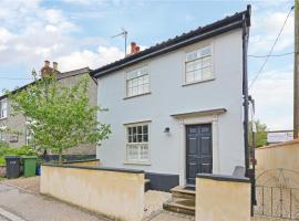 Best located and beautifully renovated cottage, villa in Diss