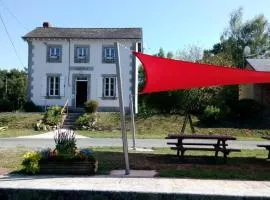 Maison éclusière Le Port, Les Refuges du Halage