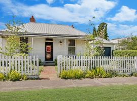 Kinsale Cottage, hotel in Port Fairy
