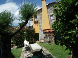 Casa Rosinha Menor, hotel in Riba de Âncora