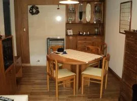 departamento muy calido en necochea con cochera