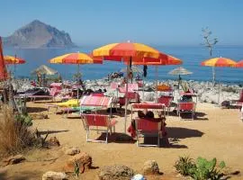 Happy Camp Mobile Homes in El-Bahira Camping Village