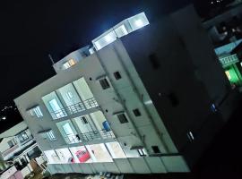 Shri Sai Apartment AC, hotell sihtkohas Mettuppālaiyam