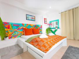 Studio 7 - Oceanfront Apartment, hotell med parkeringsplass i Nassau