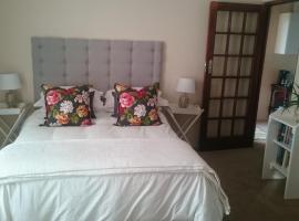 4 On Braemar, pet-friendly hotel in Nottingham Road