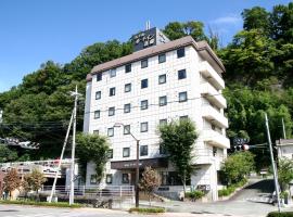 Hotel Route-Inn Court Nirasaki, hotel i nærheden af Nirasaki Station, Nirasaki