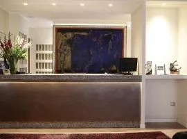 Hotel City