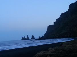 Guesthouse Galleri Vík, hotel en Vík í Mýrdal