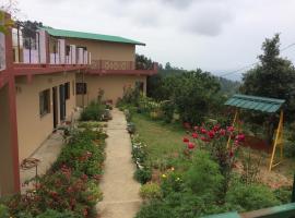 Roop Tara Valley: Rānīkhet şehrinde bir otel