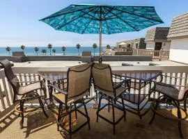 Penthouse Condo w/ Panoramic Ocean Views at Beach Resort