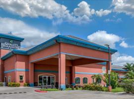 Quality Inn & Suites at The Outlets Mercedes-Weslaco, hotel near Valley International Airport - HRL, Mercedes