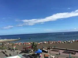 SUITE PLAYA Y MAR - sea view, wifi and AC