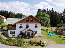 Ferienhof Degenhart, vacation rental in Mauth
