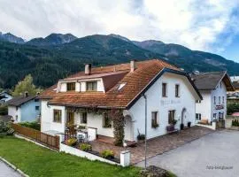 Haus Arnold - Privatzimmer und Ferienwohnungen