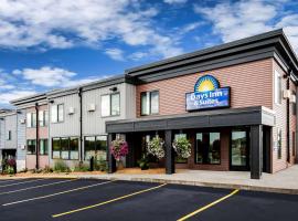 Days Inn & Suites by Wyndham Duluth by the Mall、にあるダルース国際空港 - DLHの周辺ホテル