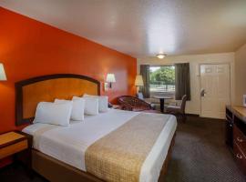 Travelodge by Wyndham Houston Hobby Airport, hotel near William P. Hobby Airport - HOU, 