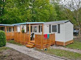 Knaus Campingpark Nürnberg, hotel cerca de Max-Morlock-Stadion, Núremberg