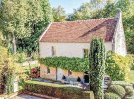 3 Bedroom Gorgeous Home In Fontaine-henry, hotel with parking in Fontaine-Henry