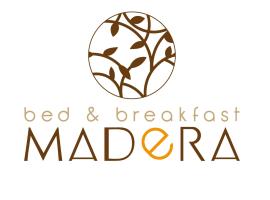 Bed and Breakfast MADERA, hotelli kohteessa Guarene