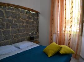 Borgo Marinaro La Medusa Arbatax - camera matrimoniale con bagno privato-, căn hộ dịch vụ ở Àrbatax