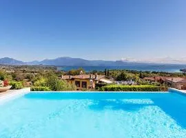 Villa Perla con piscina by Wonderful Italy