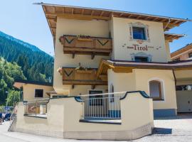 Haus Tirol, готель у місті Тукс