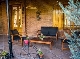 Complejo Tierra Mia, holiday home in Panaholma