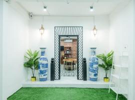 Mein Haus B @Bangpo, hotel v destinaci Bang Su