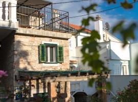 Holiday Home Bozanić, hotel in Vrbnik