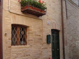 B&B La Lanterna, hotel in Fermo