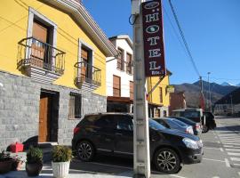 Peña Pandos, hotel v destinaci Felechosa
