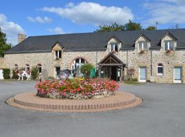 Au Relais Du Gué De Selle, hotel with parking in Évron