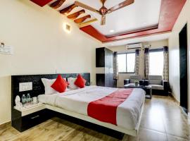 OYO 62432 Saarah Hotel, hotel v destinaci Torxem