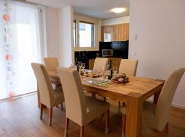 Family apartment near the train station, hotel a Vevey