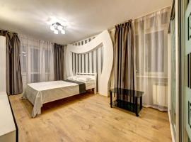 Шикарная 2к квартира метро Лыбедская. Оушен Плаза. Дружбы Народов, hotel in Kiev