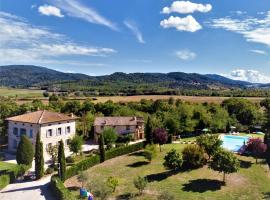 Borgo Il Villino, landsted i Casole dʼElsa