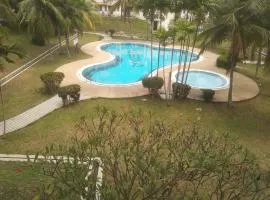 Haji Din Cocobay Condo