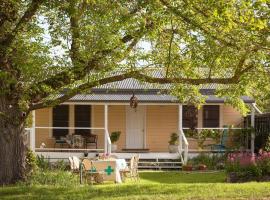 Bird House, Cottage in Kyneton