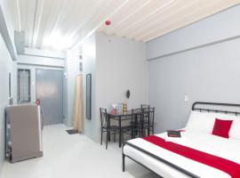 RedDoorz @ Sunfields Lipa Batangas, hotel v destinaci Lipa