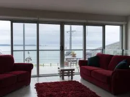 Casey's Beach Retreat