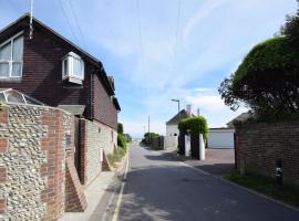 The Loft, Angmering-On-Sea, hotel with parking in East Preston