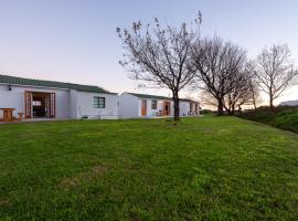 Honeyrock Cottages, hotel en Kleinmond