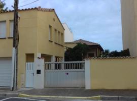 Petite RAFALE, cabaña o casa de campo en Valras-Plage