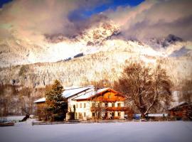 Untermühlbauer Fam. Schreder: Saalfelden am Steinernen Meer şehrinde bir otel