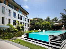 Red Mango Hotel and Apartments, hotel v destinaci Takoradi